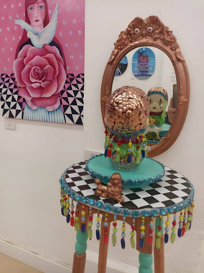 Peana, conceptual art by Araceli Carrión, painter of Magical and Fantastic Realism